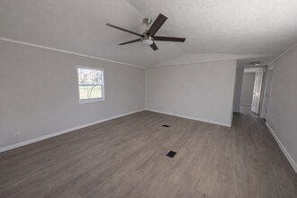 5094 Red Barn Rd in Milton, FL - Building Photo - Building Photo