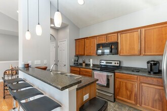 1643 N College Ave in Indianapolis, IN - Foto de edificio - Building Photo