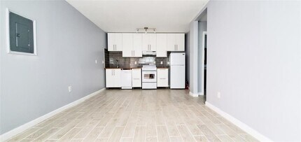 1607 Welch St-Unit -5 in Houston, TX - Building Photo - Building Photo