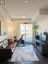 B-8228 Birchmount Rd in Markham, ON - Building Photo