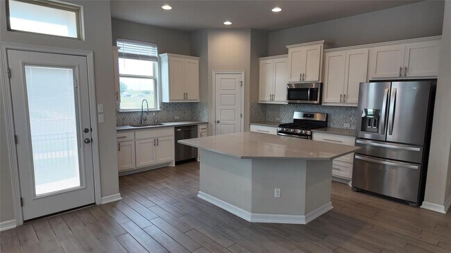 2102 Dillon Pond Ln in Pflugerville, TX - Building Photo - Building Photo