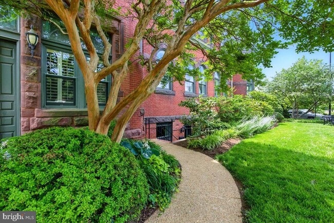 901 South Carolina Ave SE in Washington, DC - Building Photo - Building Photo