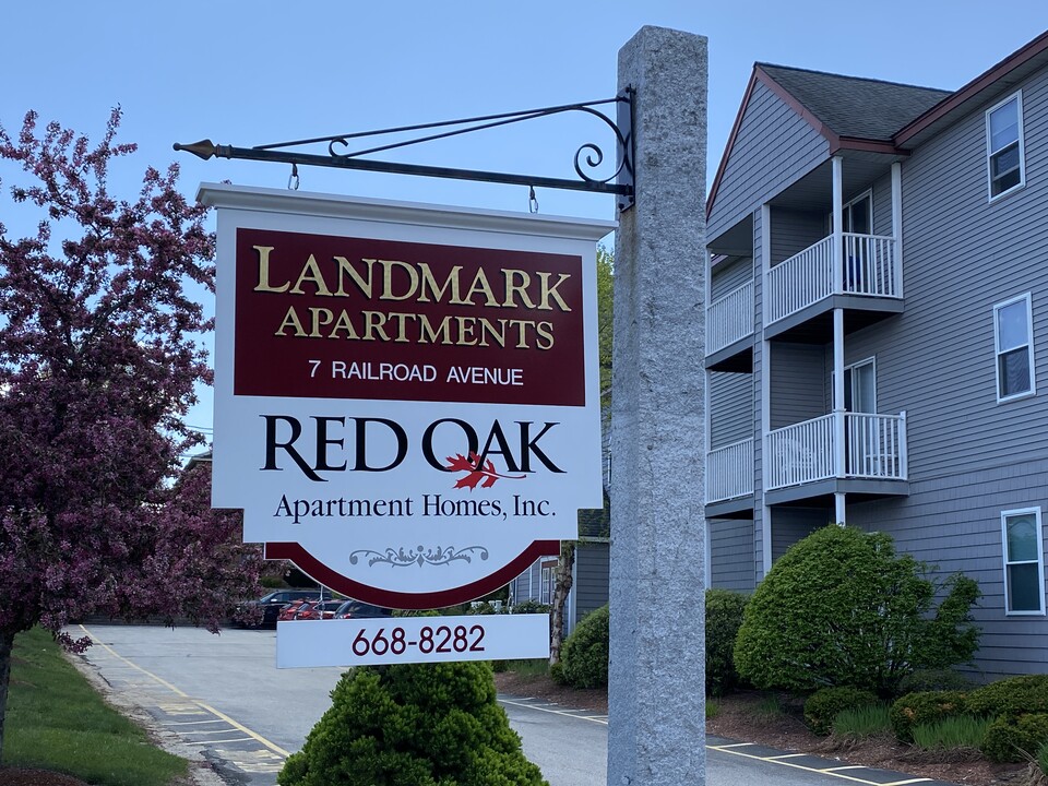 The Landmark Apartments in Derry, NH - Building Photo