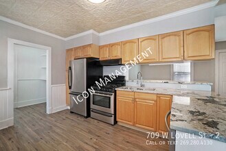 709 W Lovell St-Unit -2 in Kalamazoo, MI - Building Photo - Building Photo