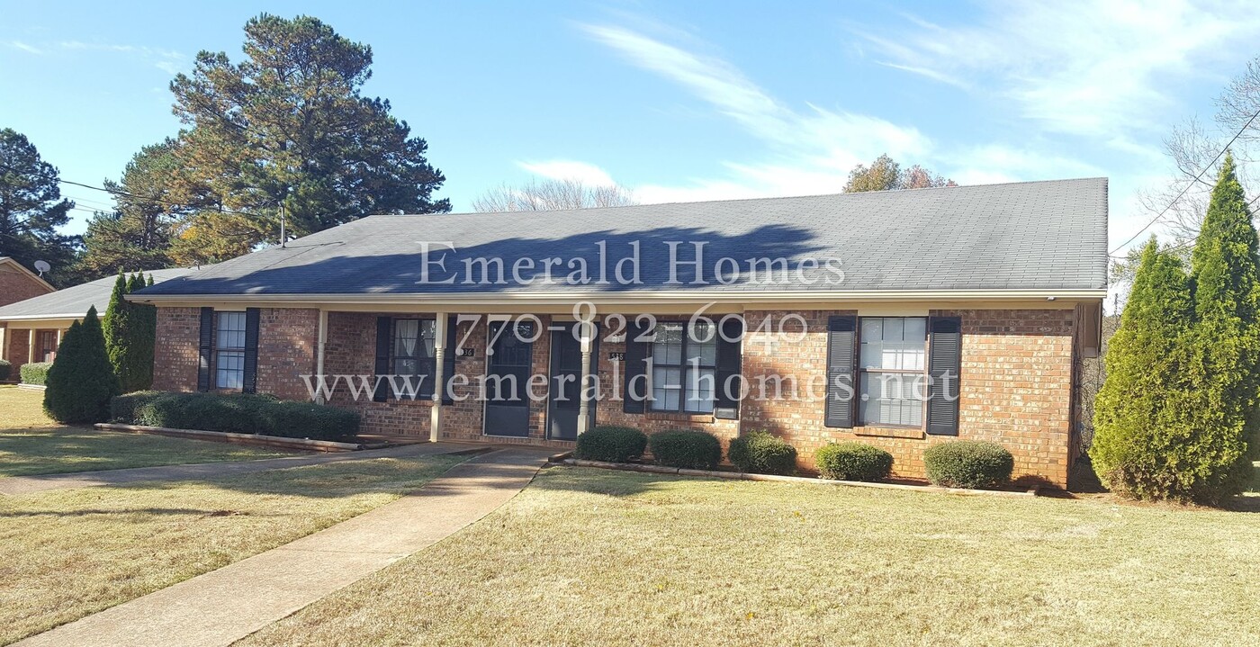 536-538 Whitehall Ln in Lawrenceville, GA - Foto de edificio