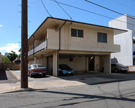 909 Makahiki Way in Honolulu, HI - Building Photo - Building Photo