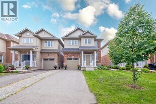 4466 Saw Mill Dr in Niagara Falls, ON - Building Photo