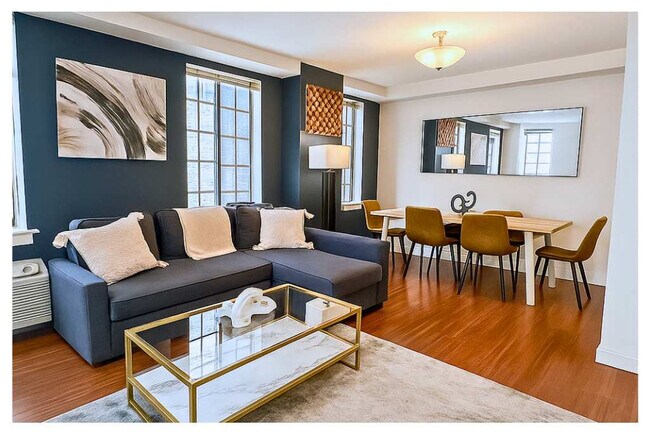 111-23 N 15th St