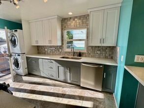 1342 Ordway St, Unit A in Berkeley, CA - Building Photo - Building Photo