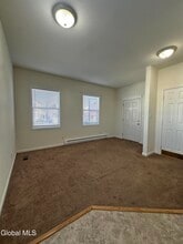 910 19th St in Watervliet, NY - Building Photo - Building Photo