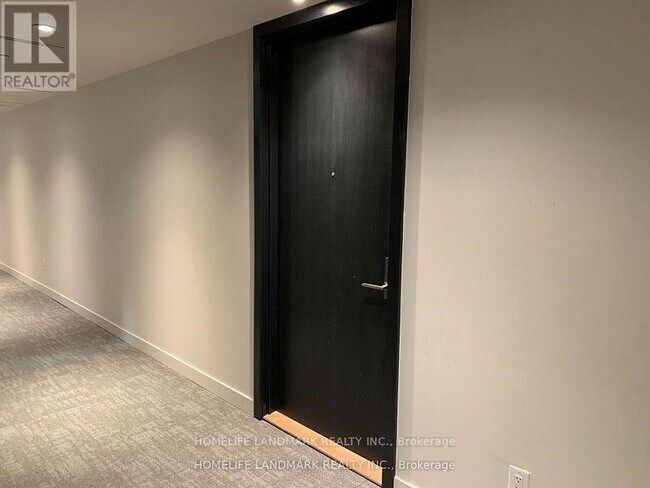 81 Wellesley St E in Toronto, ON - Building Photo - Building Photo