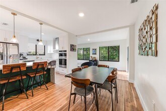 2371 SW 24th Ter in Miami, FL - Building Photo - Building Photo