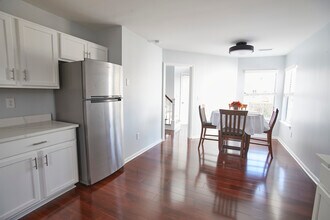 810 Williamsburg Ln in Charleston, SC - Building Photo - Building Photo