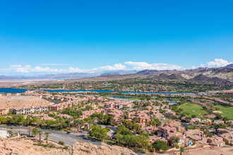 Prima At Lake Las Vegas in Henderson, NV - Foto de edificio - Building Photo