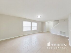 11608 Glenn Abbey Ln in Indianapolis, IN - Building Photo - Building Photo