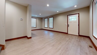 959 17th Ave SE in Minneapolis, MN - Building Photo - Building Photo
