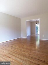 8502 Lakinhurst Ln in West Springfield, VA - Building Photo - Building Photo