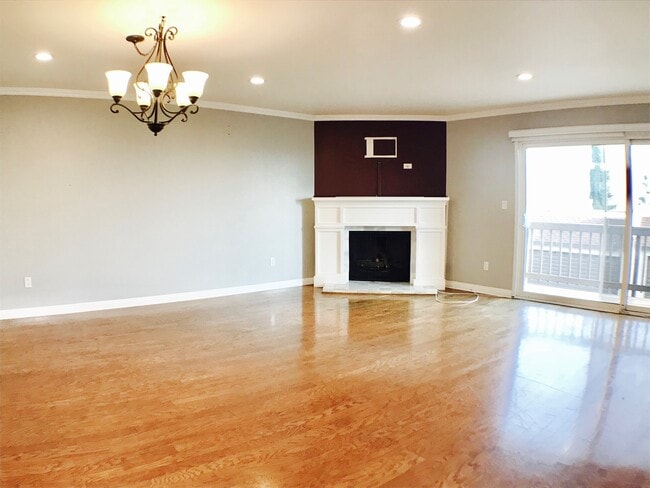property at 15661 Viewridge Ln