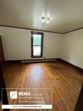 407 2nd St in Baraboo, WI - Building Photo - Building Photo