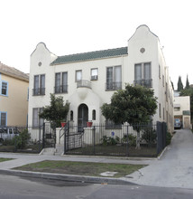 122-124 1/2 S Westmoreland Ave in Los Angeles, CA - Building Photo - Building Photo