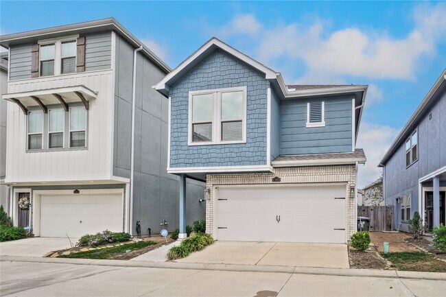 11915 Oakmont Valley Trace in Houston, TX - Building Photo - Building Photo