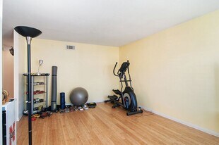 1777 Thelborn Way in San Diego, CA - Building Photo