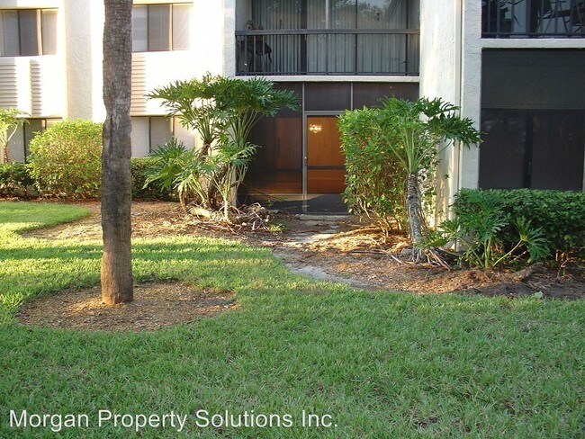 3284 S Semoran Blvd-Unit -#11 in Orlando, FL - Building Photo - Building Photo