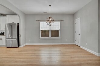 211 Thalia Rd in Virginia Beach, VA - Building Photo - Building Photo