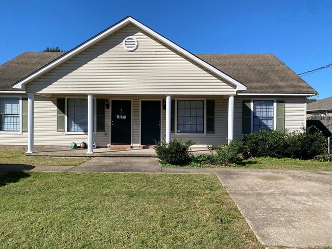 642 Old Humboldt Rd, Unit B