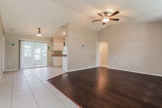 6202 65th Ct E in Palmetto, FL - Building Photo - Building Photo
