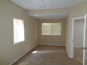 9222 Palm Shores Dr in Spring, TX - Foto de edificio - Building Photo