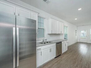 2007 E Patterson Pt in Hanahan, SC - Building Photo - Building Photo