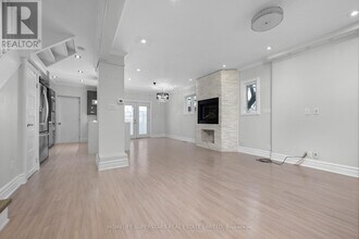 5 Aldgate Ave in Toronto, ON - Building Photo - Building Photo
