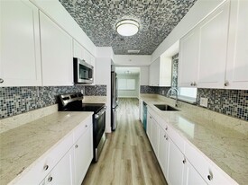 1632 NE 4th Pl in Fort Lauderdale, FL - Building Photo