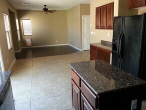 3936 Red Trumpet Ct in North Las Vegas, NV - Foto de edificio - Building Photo