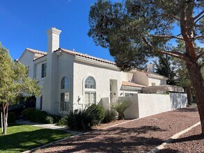 2907 Apogee Ln in Henderson, NV - Building Photo - Building Photo