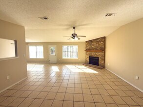 2109 Bellmeade Cir in Navarre, FL - Building Photo - Building Photo
