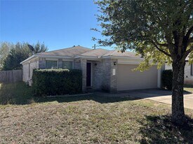 127 Salado Dr in Kyle, TX - Building Photo