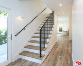 502 Huntley Dr in West Hollywood, CA - Building Photo - Building Photo