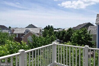 344 Hart Mews in Gaithersburg, MD - Building Photo - Building Photo