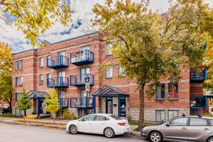 2364 De Villiers Rue in Montréal, QC - Building Photo