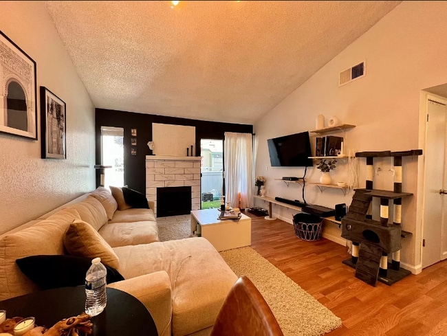 property at 250 Del Verde Cir