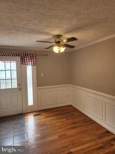 34 Valley Park Ct in Damascus, MD - Building Photo - Building Photo