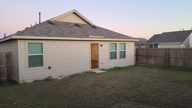 14301 Saddlebred Way in Haslet, TX - Building Photo - Building Photo