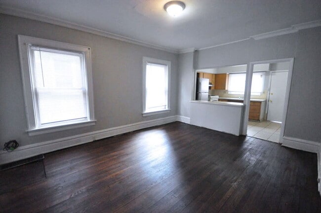 207 E Lane Ave in Columbus, OH - Building Photo - Building Photo