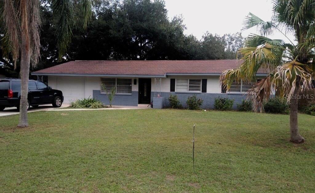 113 Ridge Ct in Brandon, FL - Building Photo