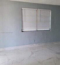 935 W 5th St in West Palm Beach, FL - Building Photo - Building Photo