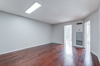 22 Southport St in Toronto, ON - Building Photo - Building Photo