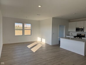 15122 Farrington Rd in Fishers, IN - Building Photo - Building Photo