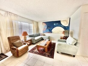 4014 Newcastle A in Boca Raton, FL - Building Photo - Building Photo